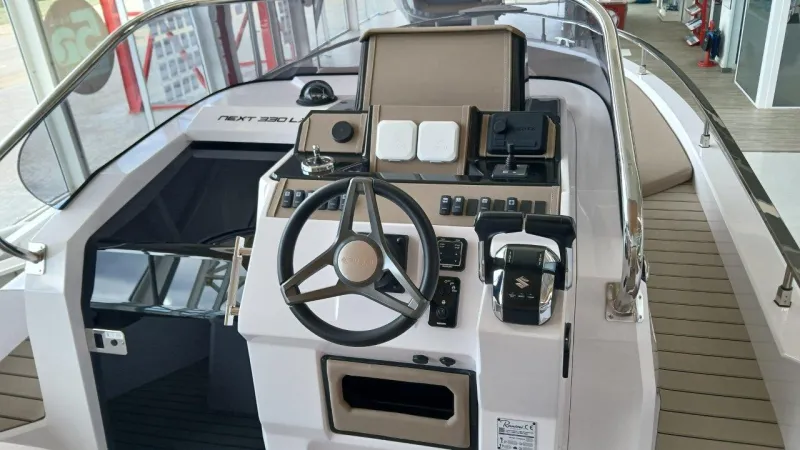 Ranieri International RANIERI NEXT 330 LX 2023