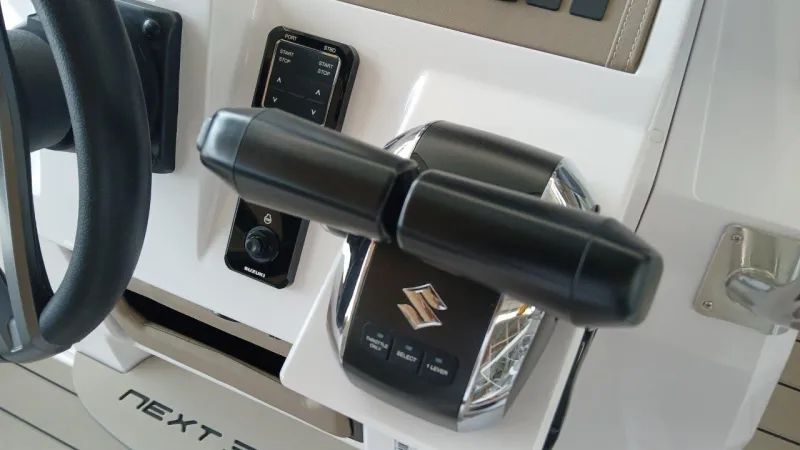 Ranieri International RANIERI NEXT 330 LX 2023