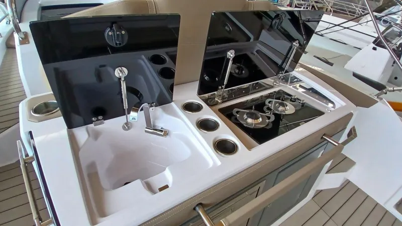 Ranieri International RANIERI NEXT 330 LX 2023