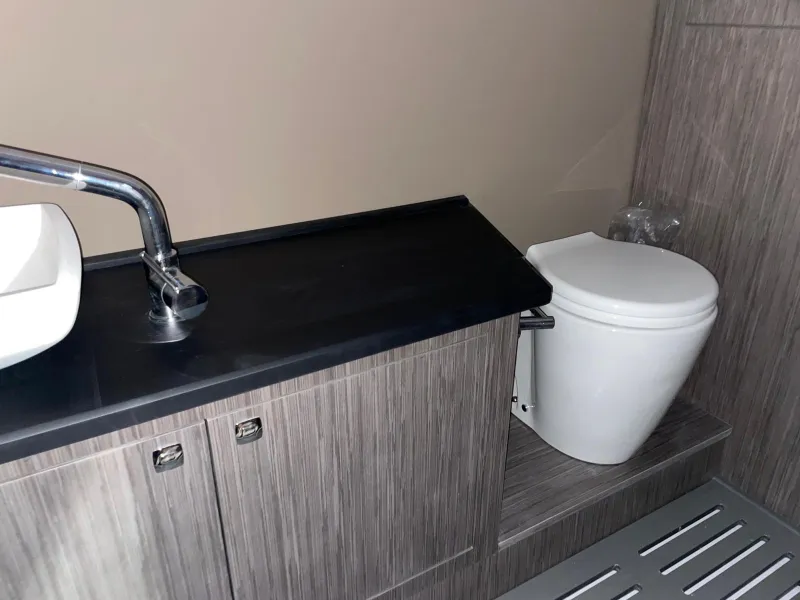 Ranieri International RANIERI NEXT 330 LX 2023