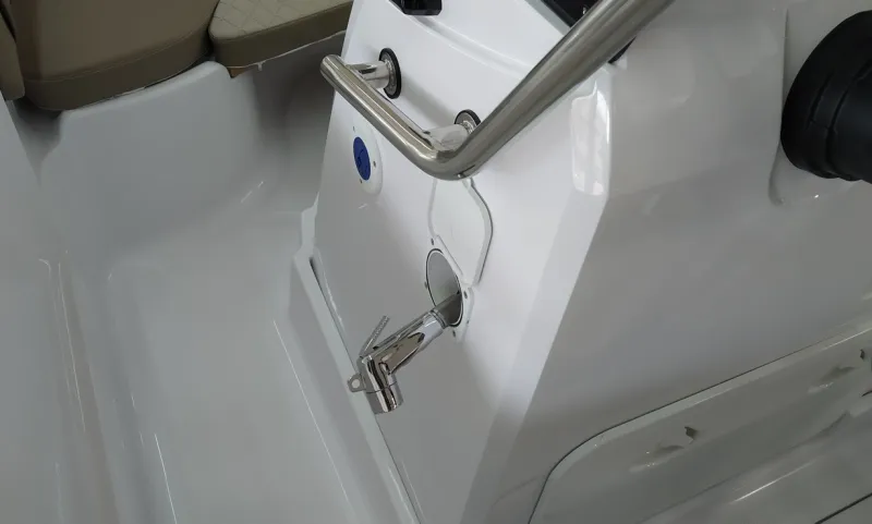 Ranieri International RANIERI VOYAGER 19 S 2021