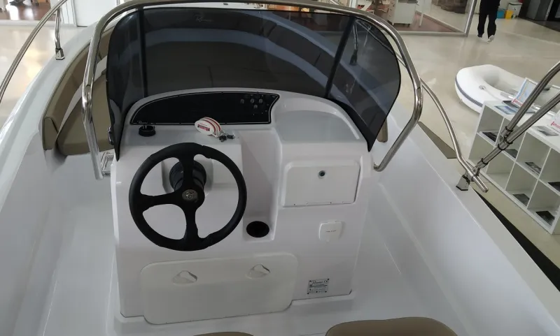 Ranieri International RANIERI VOYAGER 19 S 2021