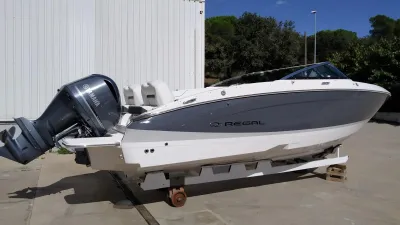 Foto del barco Regal REGAL LX4 2022