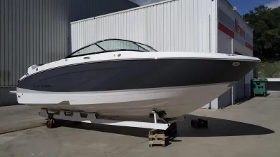 Foto del barco Regal REGAL LX4 2022