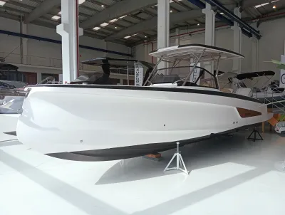 Foto del barco Sterk STERK 31 RC SUPER SPORT 2024
