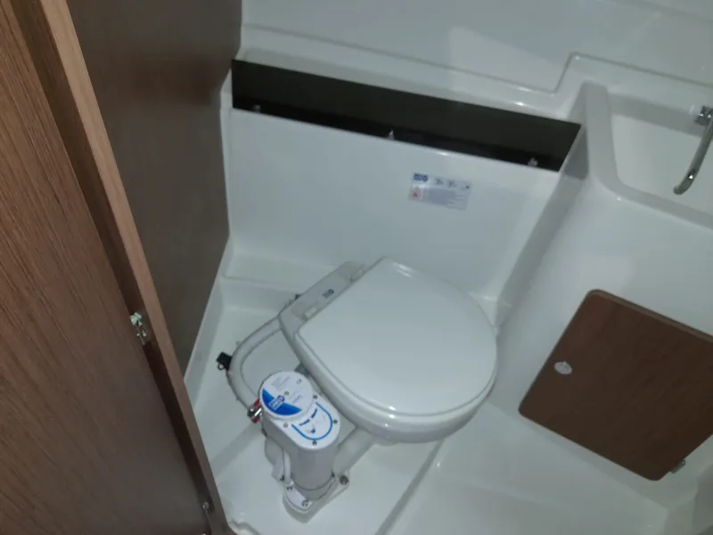 Beneteau BENETEAU ANTARES 8 2019