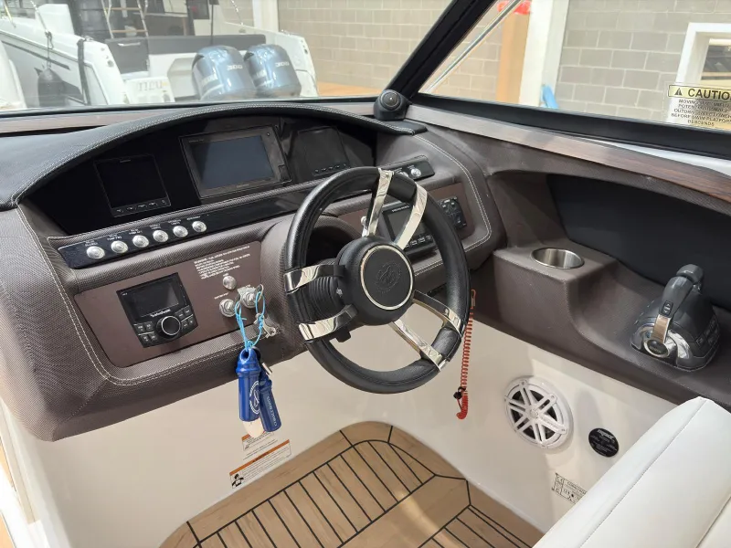 Cobalt Boats COBALT R30 2017