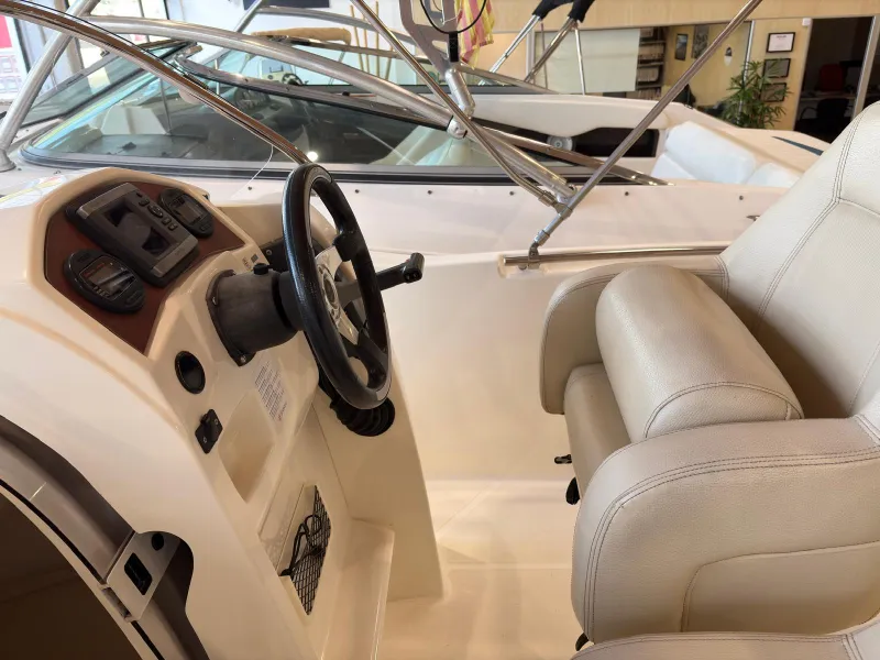 Jeanneau JEANNEAU CAP CAMARAT 635 STYLE 2010