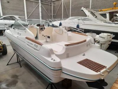 Foto del barco Jeanneau JEANNEAU LEADER 705 2002