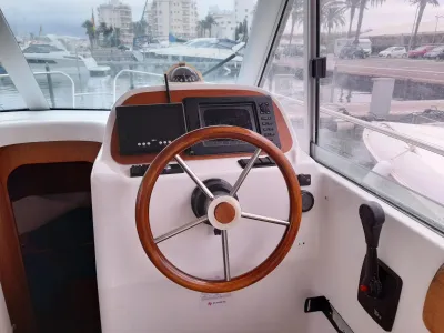 Foto del barco Jeanneau JEANNEAU MERRY FISHER 805 2002