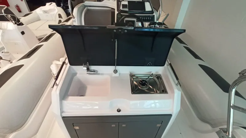 Ranieri International RANIERI CAYMAN 31 SPORT TOURING 2020