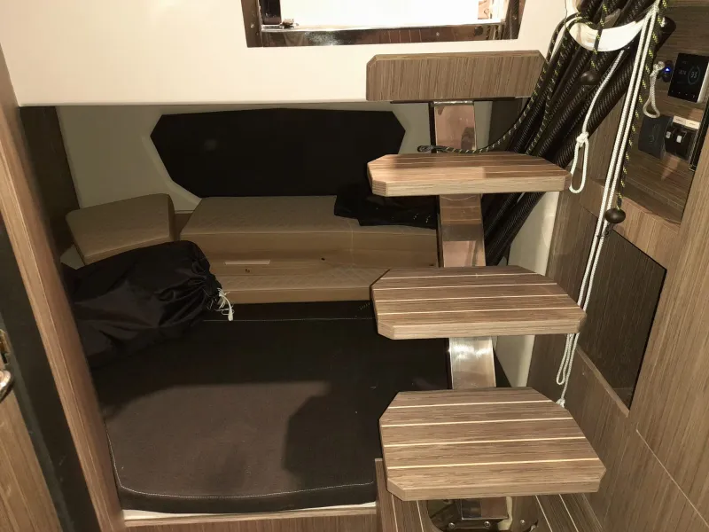 Ranieri International RANIERI NEXT 330 LX 2023