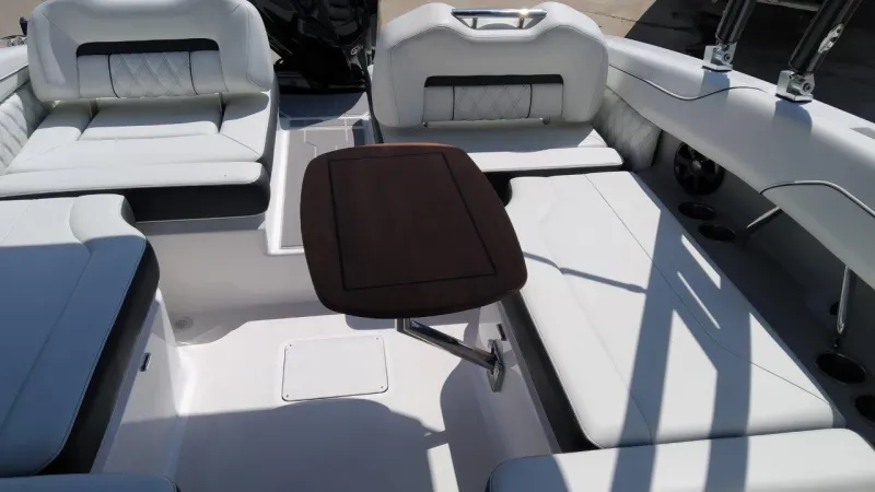 Regal REGAL LX2 2022