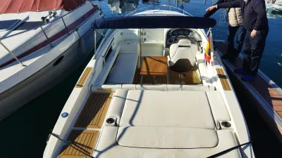 Foto del barco Sea-Ray SEA RAY 240 SSE 2008