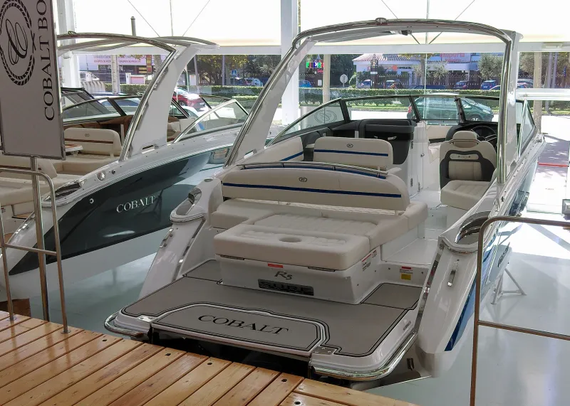 Cobalt Boats COBALT R5 SURF 2020