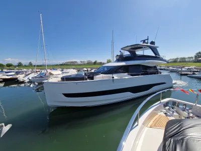 Foto del barco Cranchi CRANCHI SESSANTADUE 62 2025