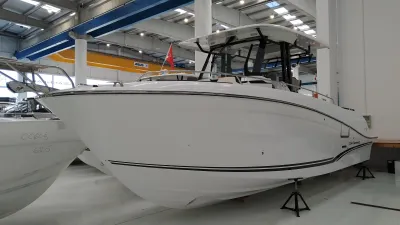 Foto del barco Jeanneau JEANNEAU CAP CAMARAT 10.5 CC 2023