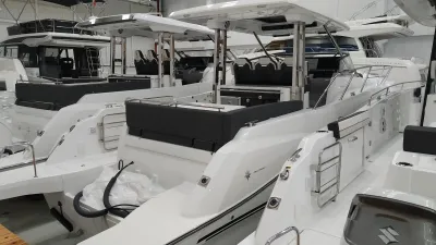 Foto del barco Jeanneau JEANNEAU CAP CAMARAT 10.5 WA 2023