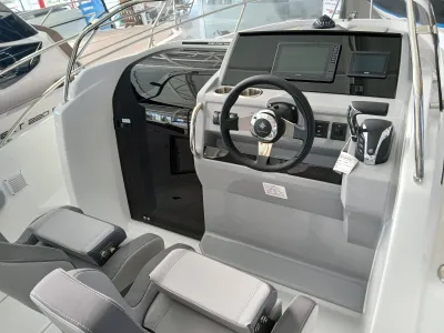 Foto del barco Jeanneau JEANNEAU CAP CAMARAT 6.5 WA SERIE 3 2024