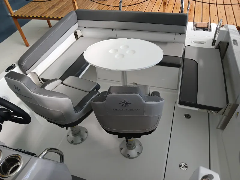 Jeanneau JEANNEAU CAP CAMARAT 6.5 WA SERIE 3 2024