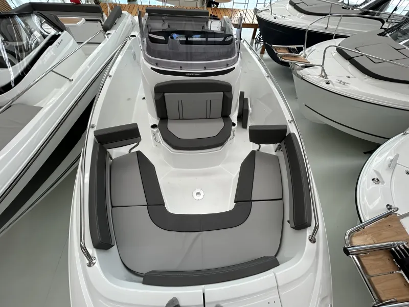 Jeanneau JEANNEAU CAP CAMARAT 7.5 CC SERIE 3 2024