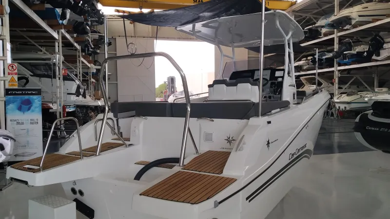 Jeanneau JEANNEAU CAP CAMARAT 7.5 CC SERIE 3 2024
