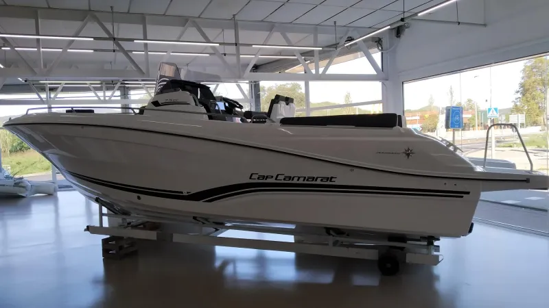 Jeanneau JEANNEAU CAP CAMARAT 7.5 CC SERIE 3 2025