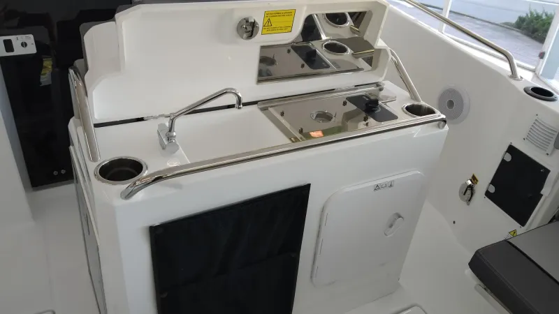 Jeanneau JEANNEAU CAP CAMARAT 7.5 CC SERIE 3 2025