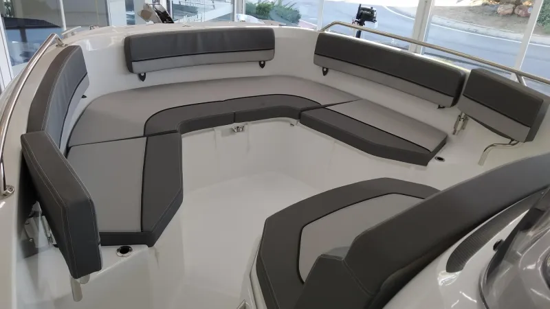 Jeanneau JEANNEAU CAP CAMARAT 7.5 CC SERIE 3 2025