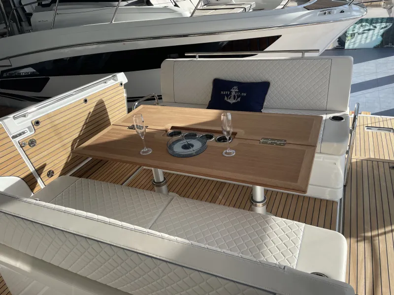 Jeanneau JEANNEAU DB 37 IB 2025