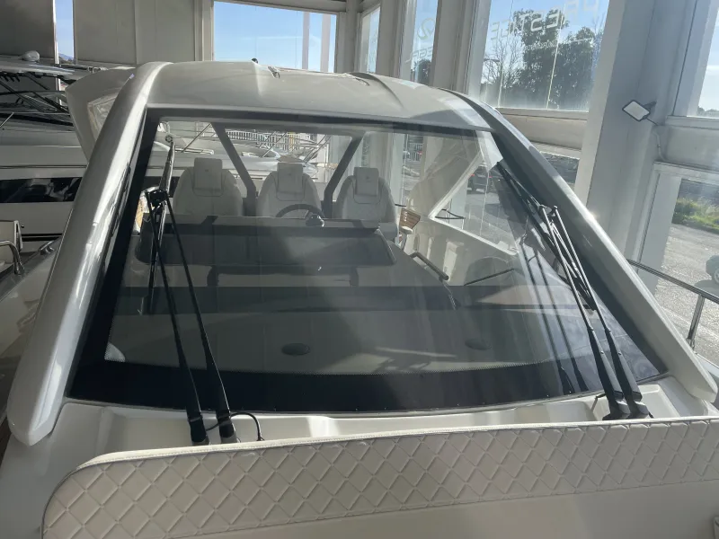 Jeanneau JEANNEAU DB 37 IB 2025