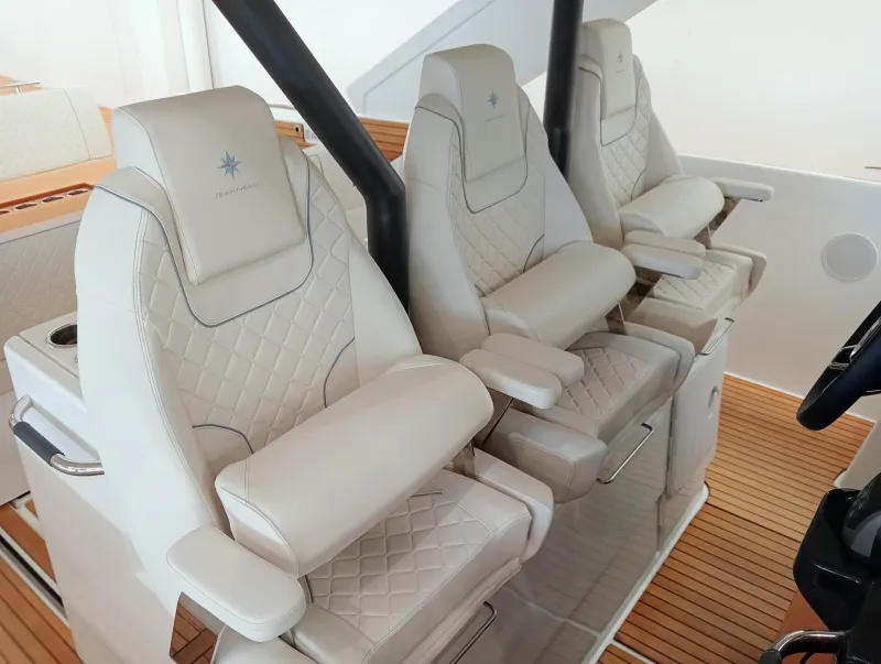 Jeanneau JEANNEAU DB 37 IB 2025