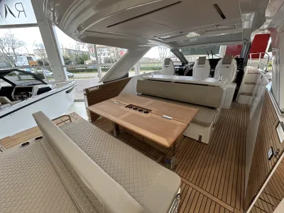 Foto del barco Jeanneau JEANNEAU DB 43 2025