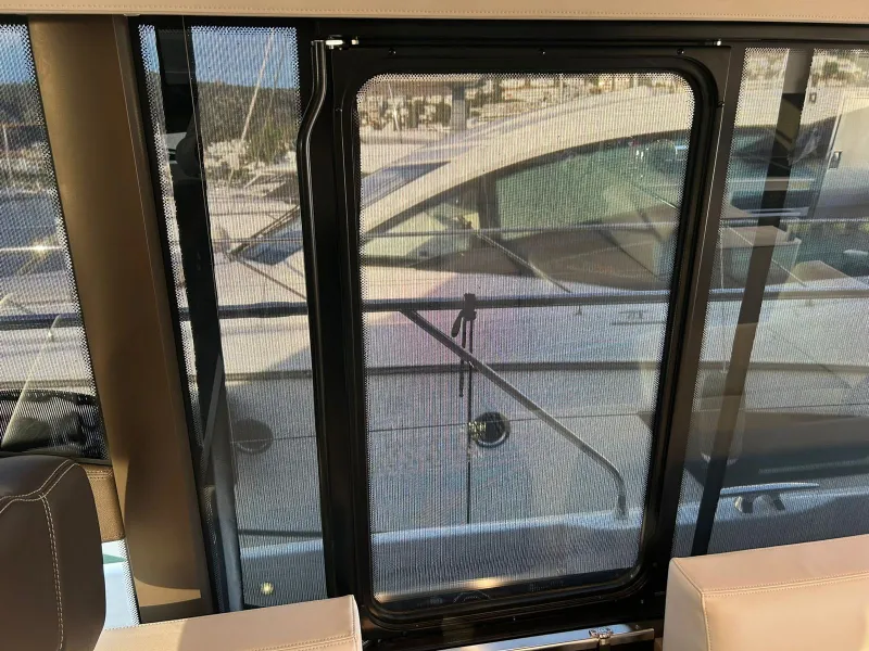 Prestige Yachts PRESTIGE 590 FLY 2023