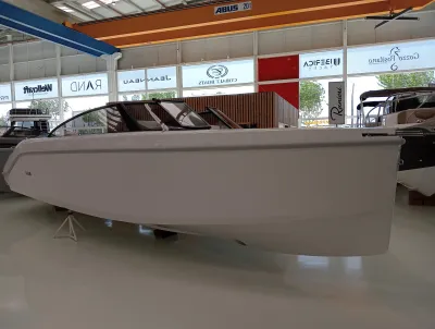 Foto del barco Rand RAND LEISURE 28 2024