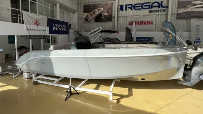 Foto del barco Rand RAND PLAY 24 2023