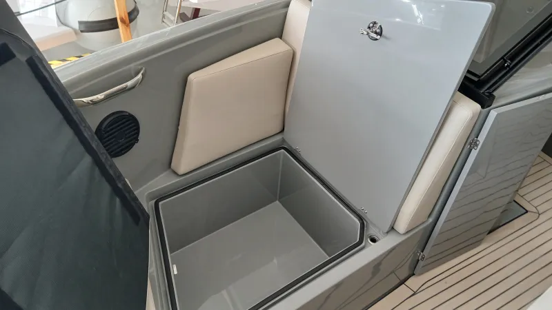 Rand RAND SUPREME 27  2025