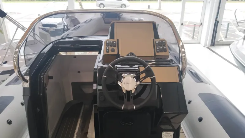 Ranieri International RANIERI CAYMAN 27.0 SPORT TOURING 2021