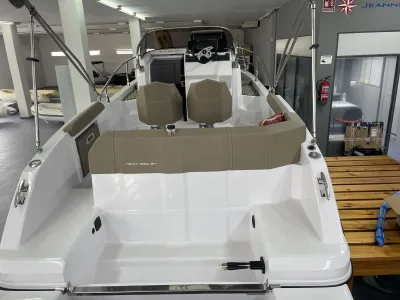 Foto del barco Ranieri International RANIERI NEXT 220 SH 2022