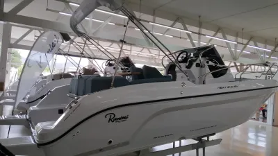 Foto del barco Ranieri International RANIERI NEXT 240 SH 2023