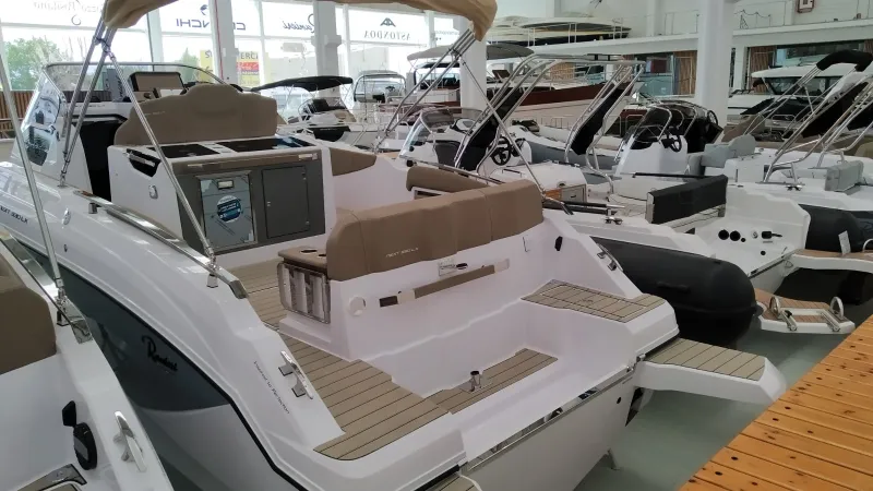 Ranieri International RANIERI NEXT 330 LX 2023