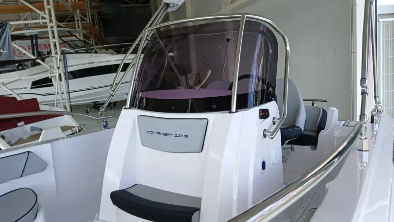 Ranieri International RANIERI VOYAGER 19 S 2021