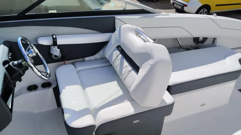 Regal REGAL LX4 2022