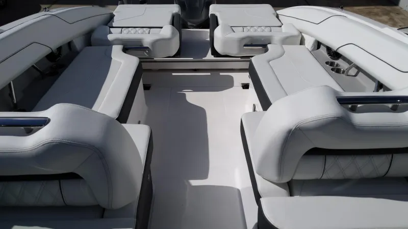 Regal REGAL LX4 2022