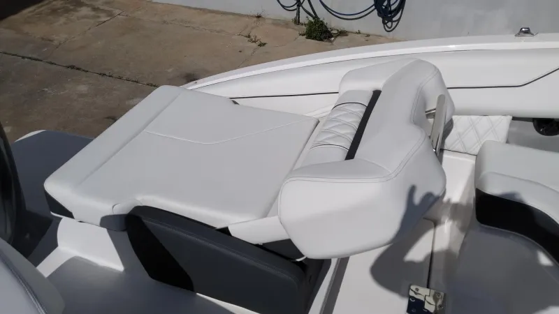 Regal REGAL LX4 2022