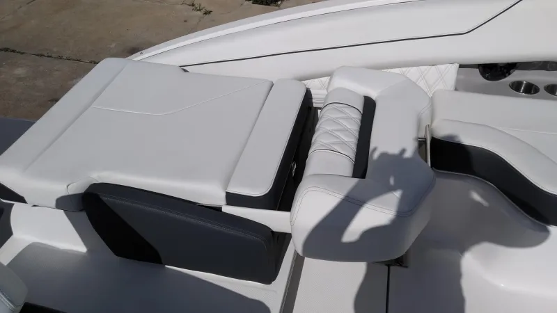 Regal REGAL LX4 2022