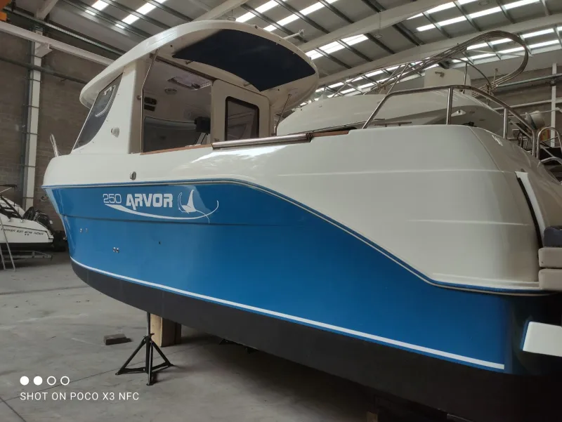 Arvor ARVOR 250 2004