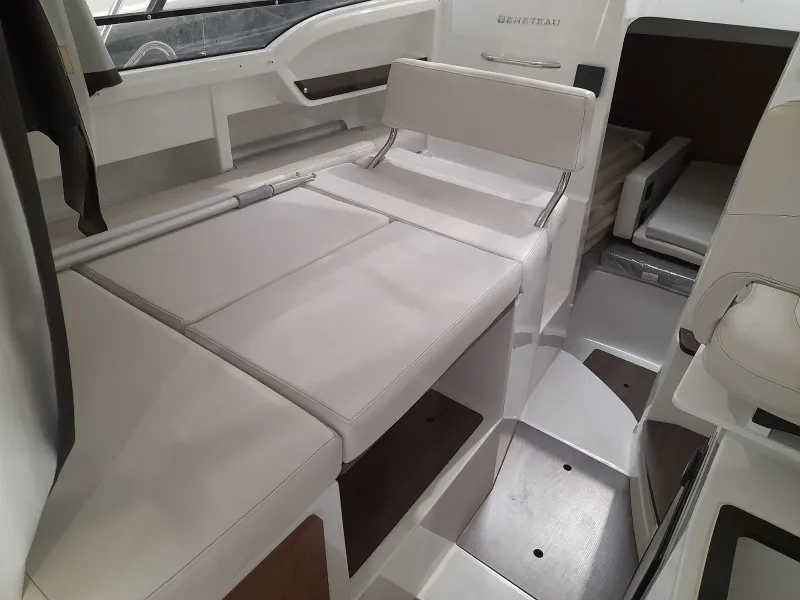Beneteau BENETEAU ANTARES 8 2019