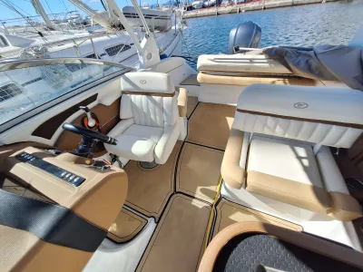 Foto del barco Cobalt Boats COBALT 23 SC 2021