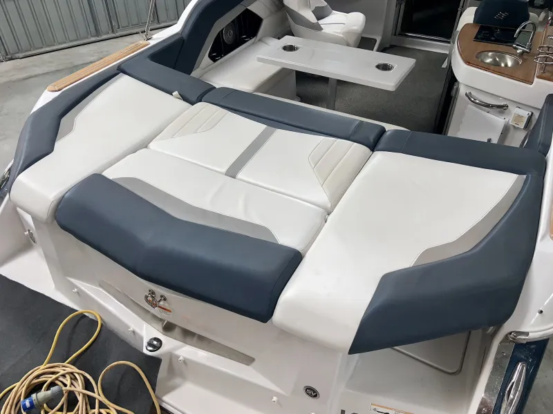 Four Winns FOUR WINNS SUNDOWNER 265 2014